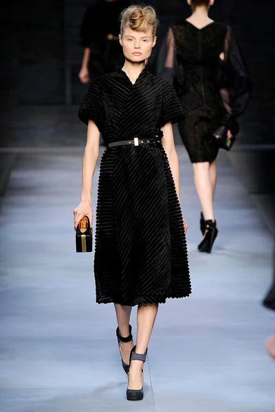 Look 36